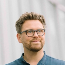 Portrait von Tim Raav